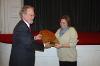 President Creagan presents plaque to Lucia Annunziata, 2004