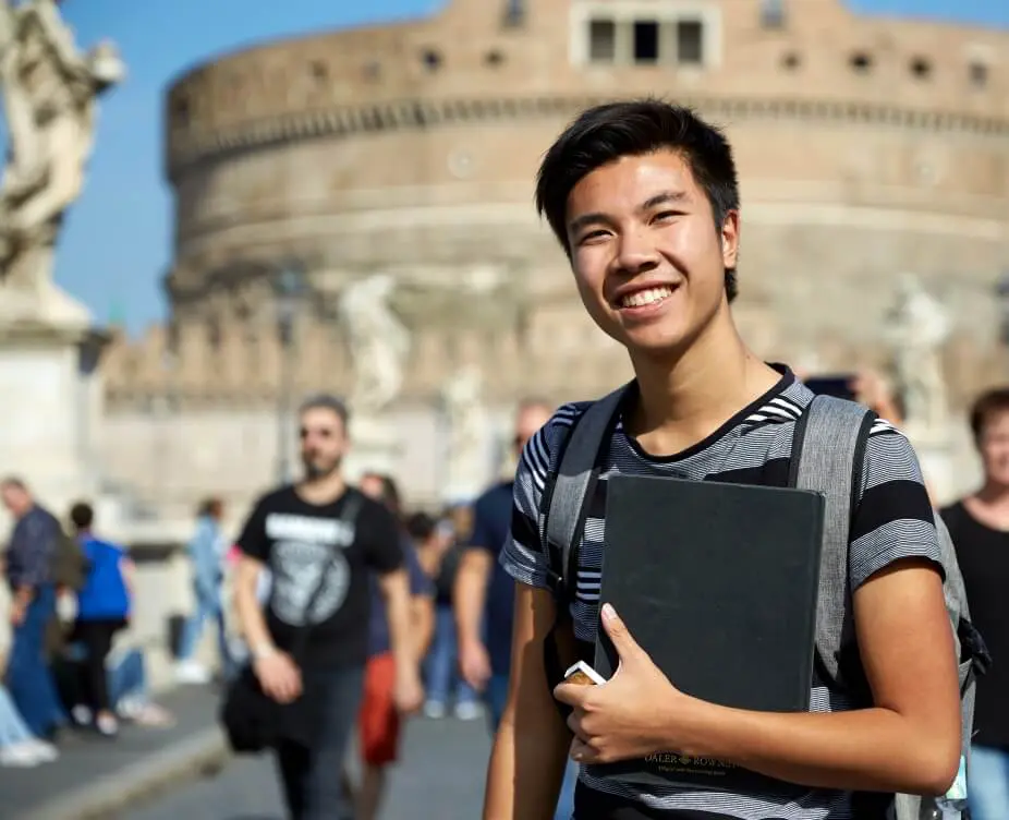 Student in front of Castel Sant'Angelo