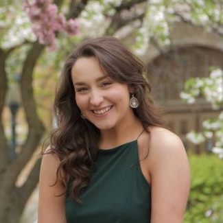 Alumna Amanda Frazier