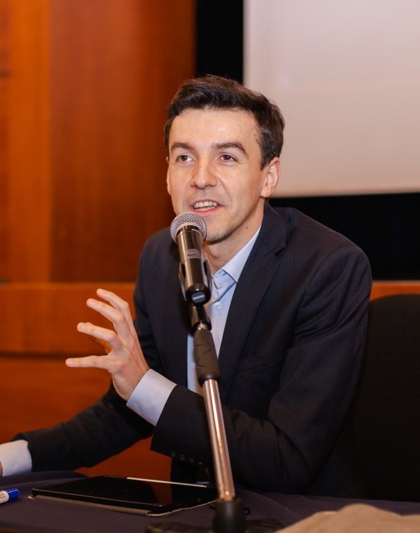 Bogdan Popescu headshot