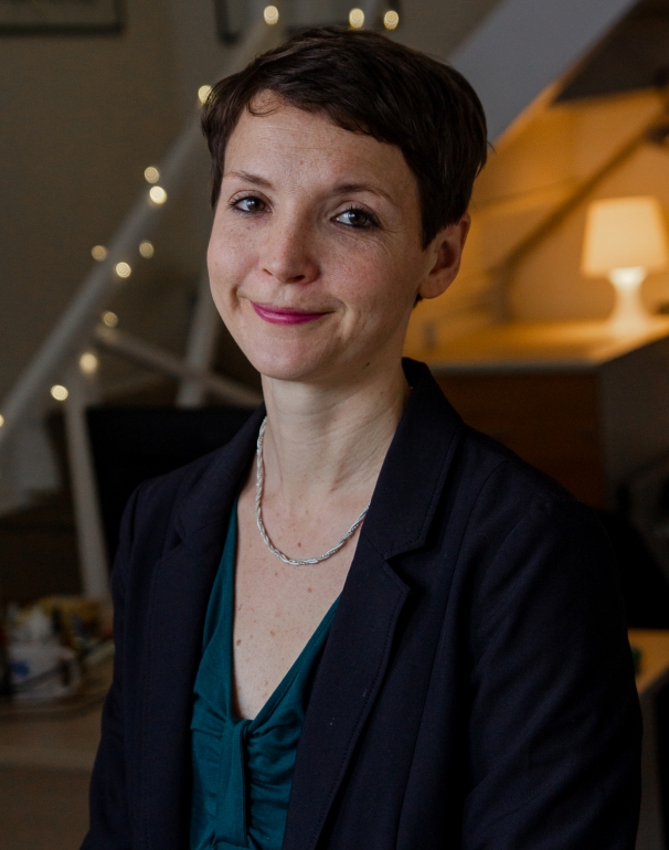 Janet Menasci headshot