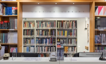 Frohring Library front desk