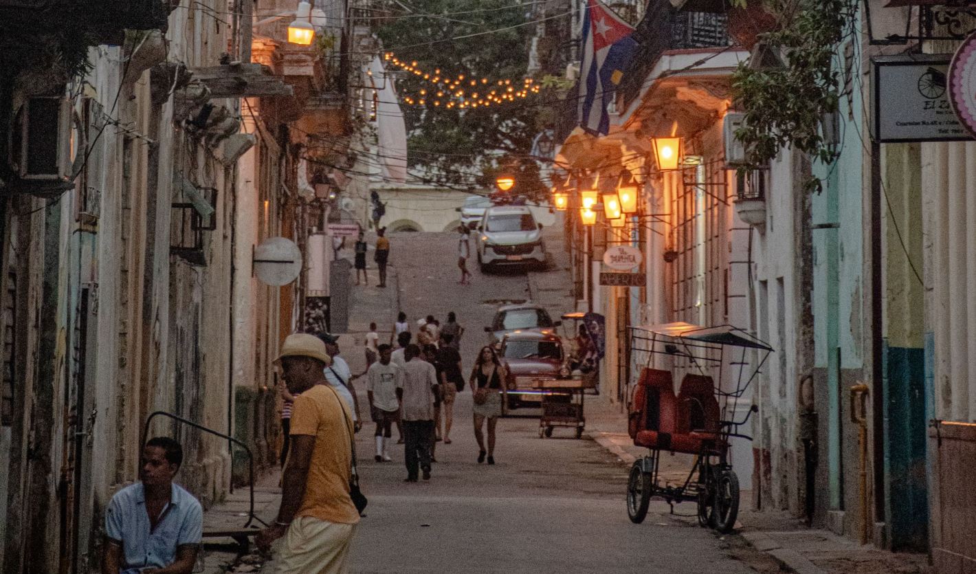 Cuba by emre kağızmanlı